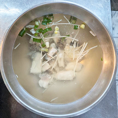生猛石斑肉湯(薑絲)